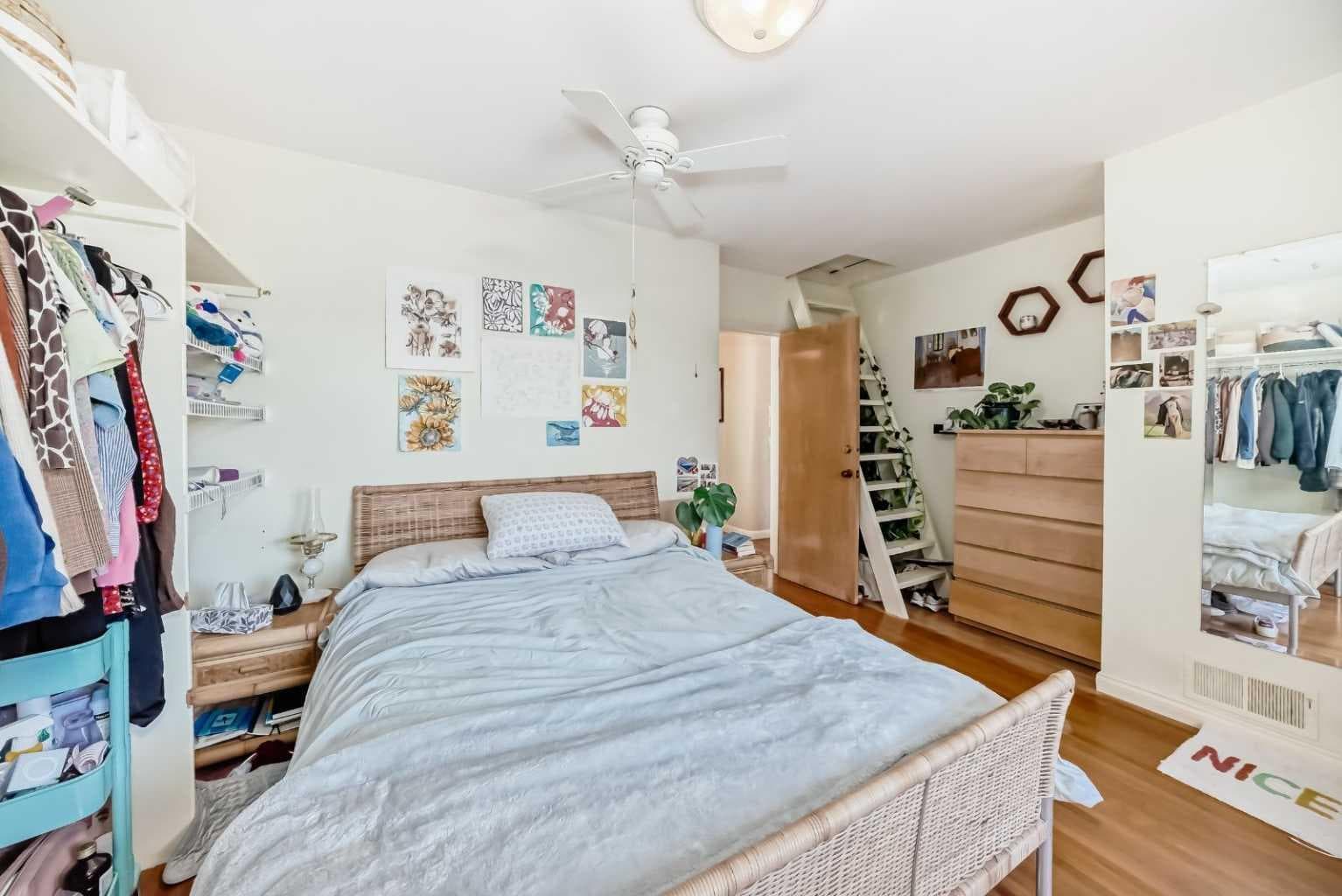 2328 Capitol Hill Crescent NW