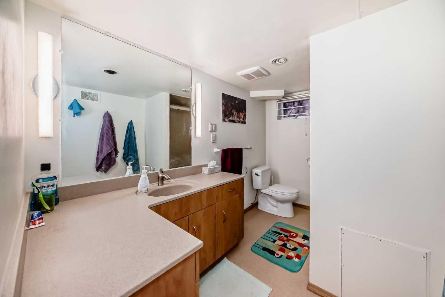 2328 Capitol Hill Crescent NW