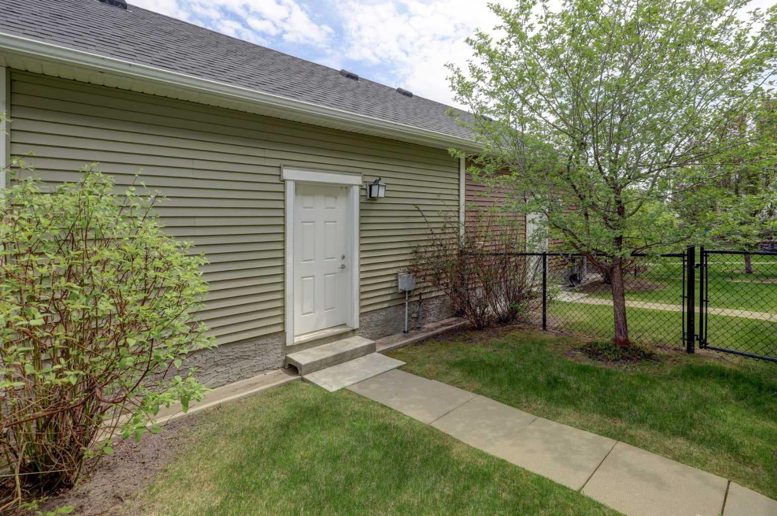 115 Baysprings Terrace SW