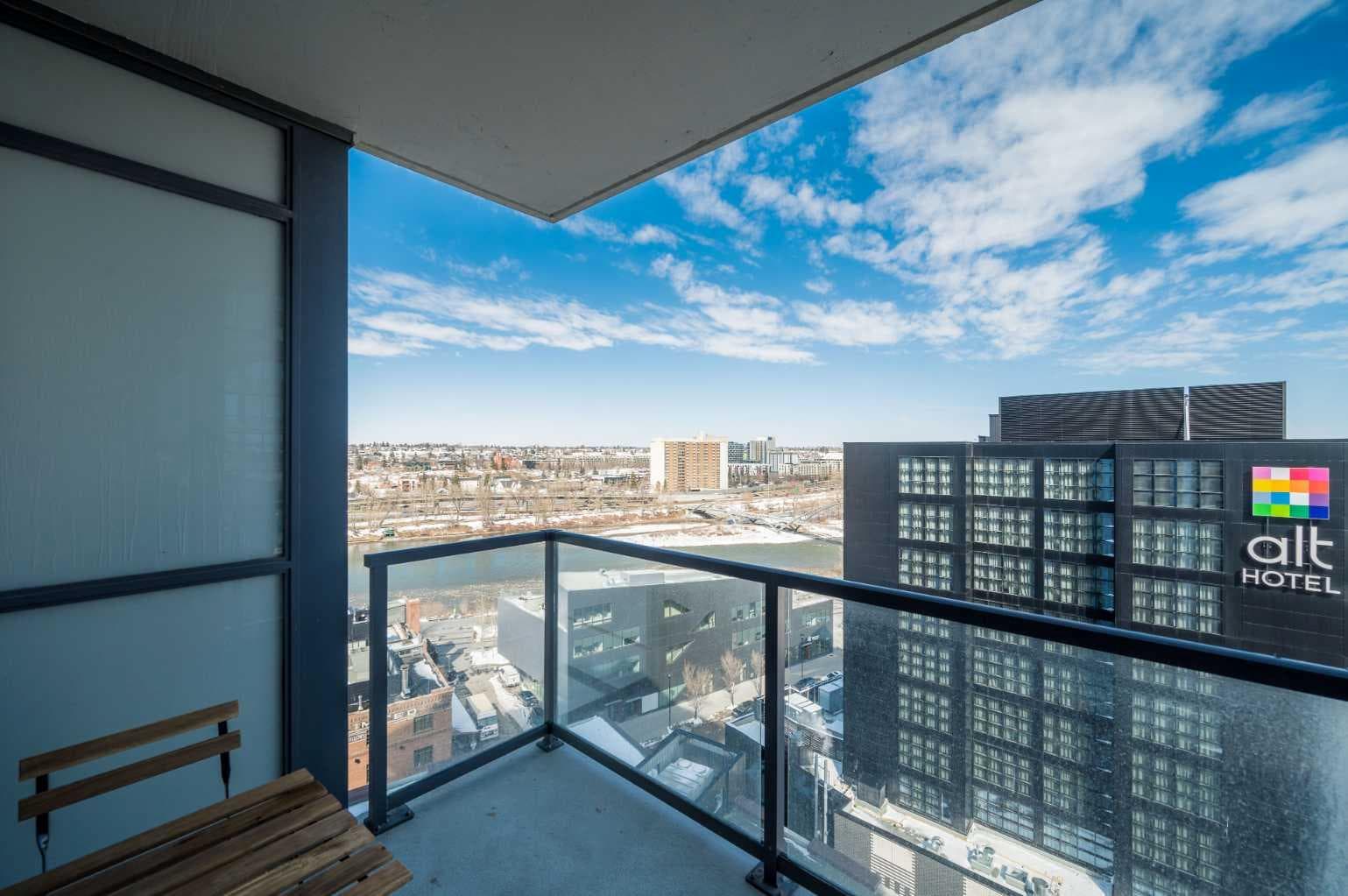 1205, 550 Riverfront Avenue SE