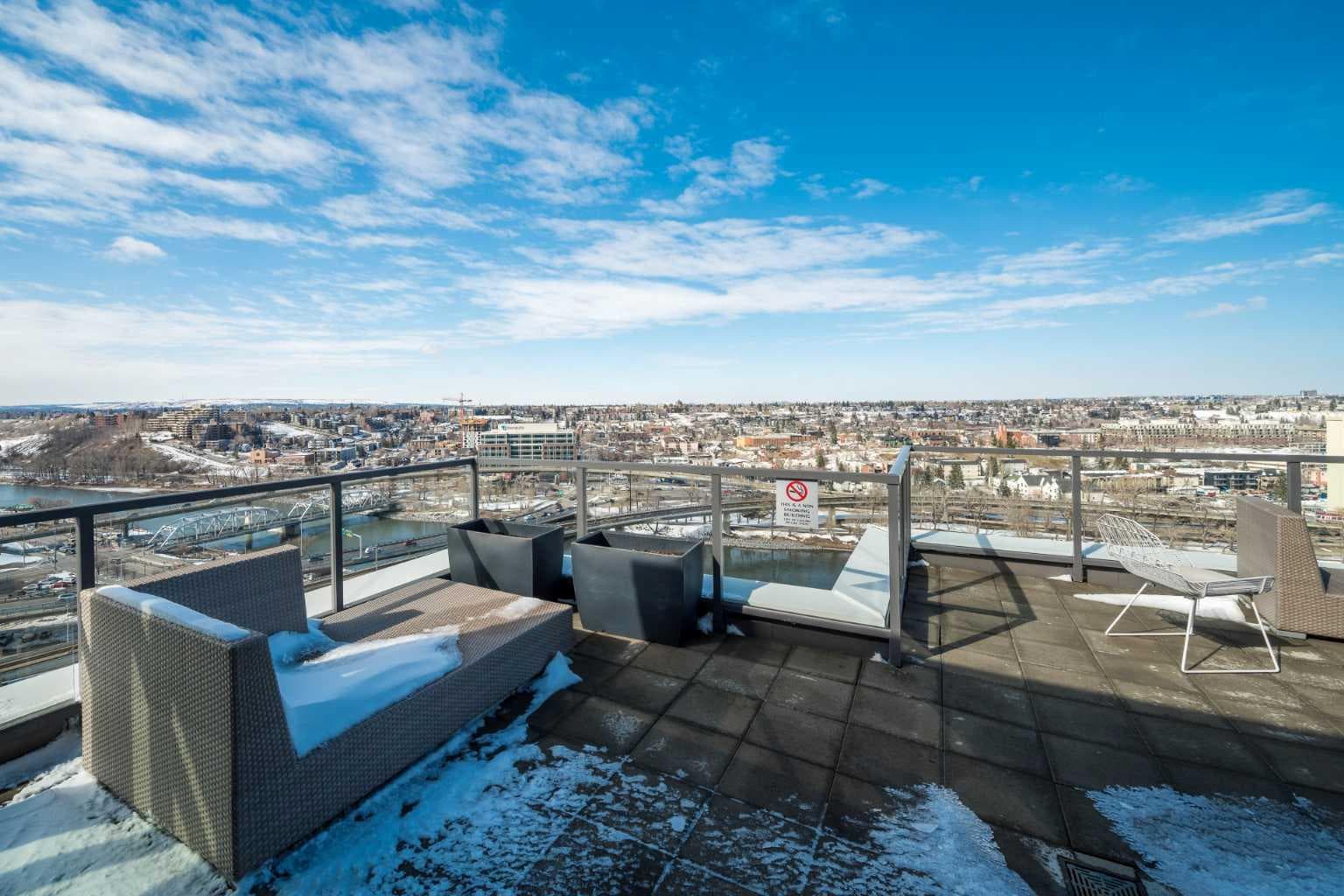 1205, 550 Riverfront Avenue SE
