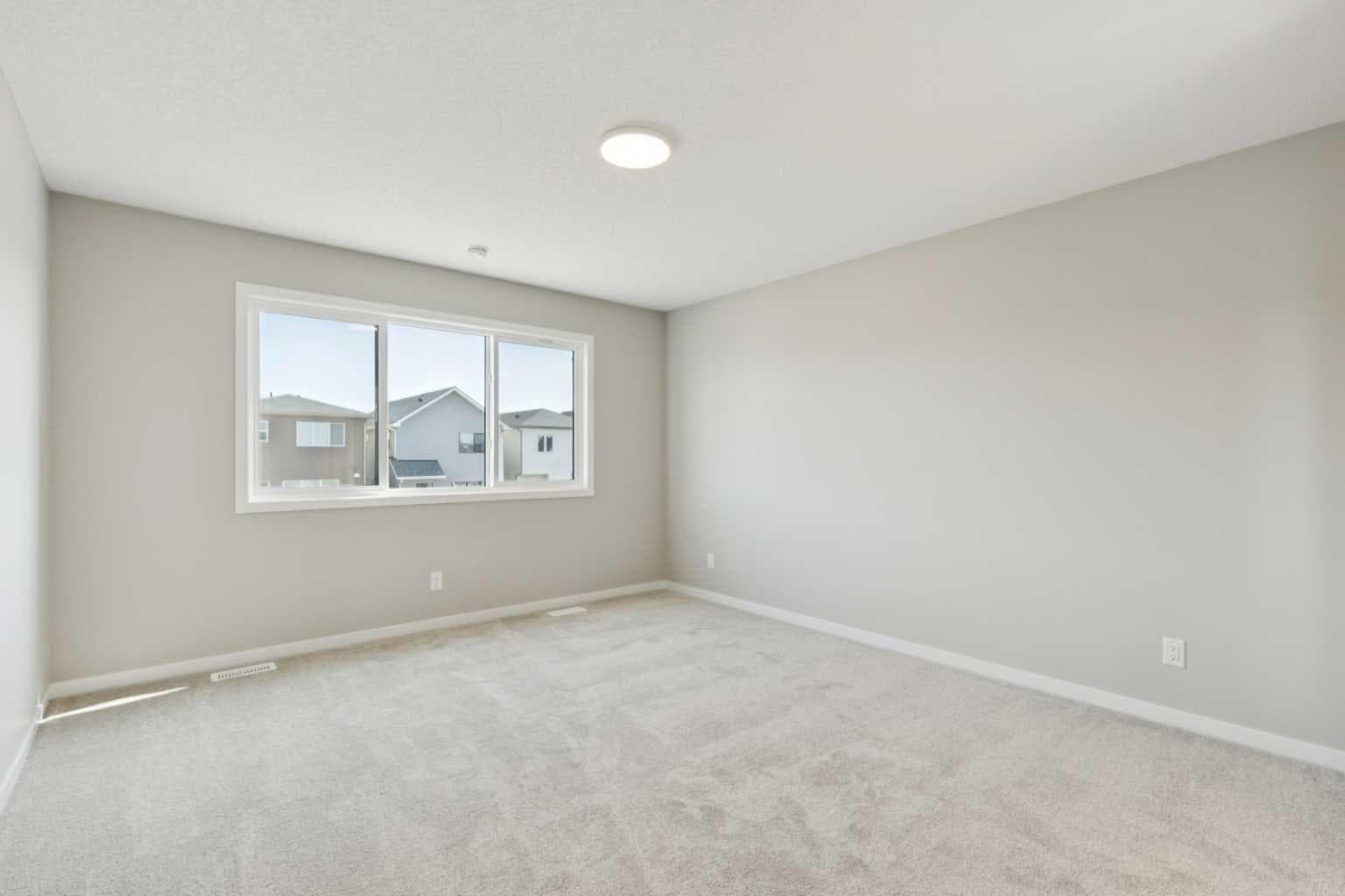 302 Hotchkiss Common SE