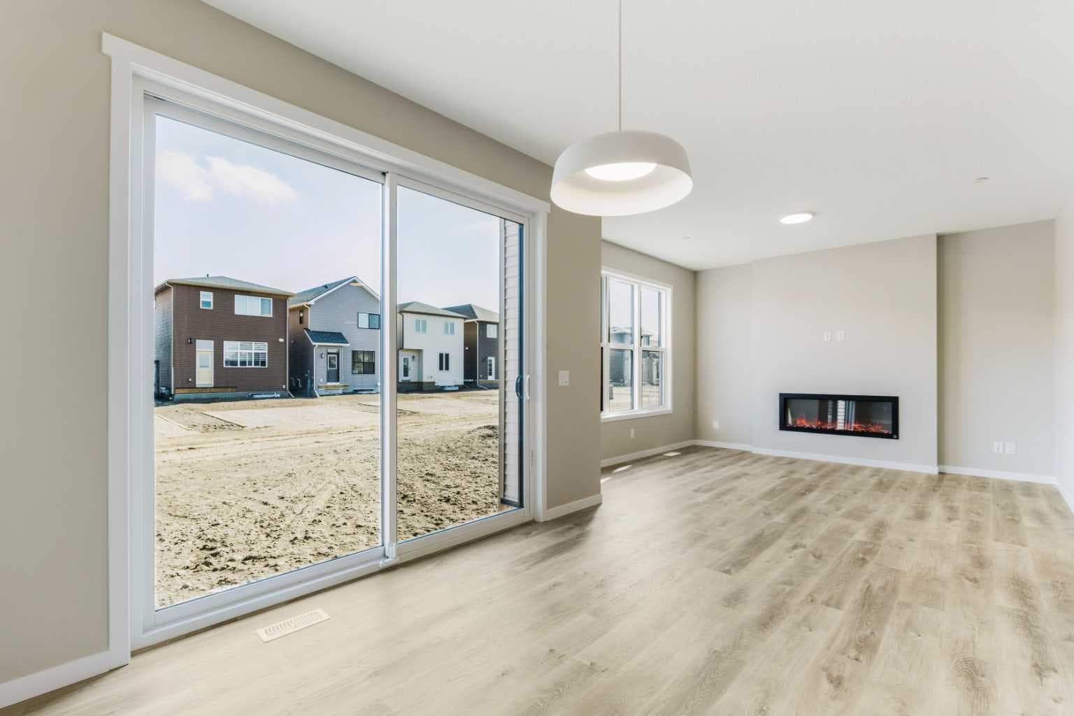 302 Hotchkiss Common SE