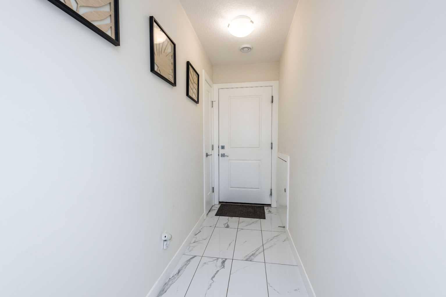 412, 30 Cornerstone Manor NE