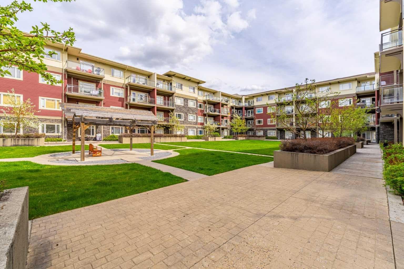 427, 11 Millrise Drive SW