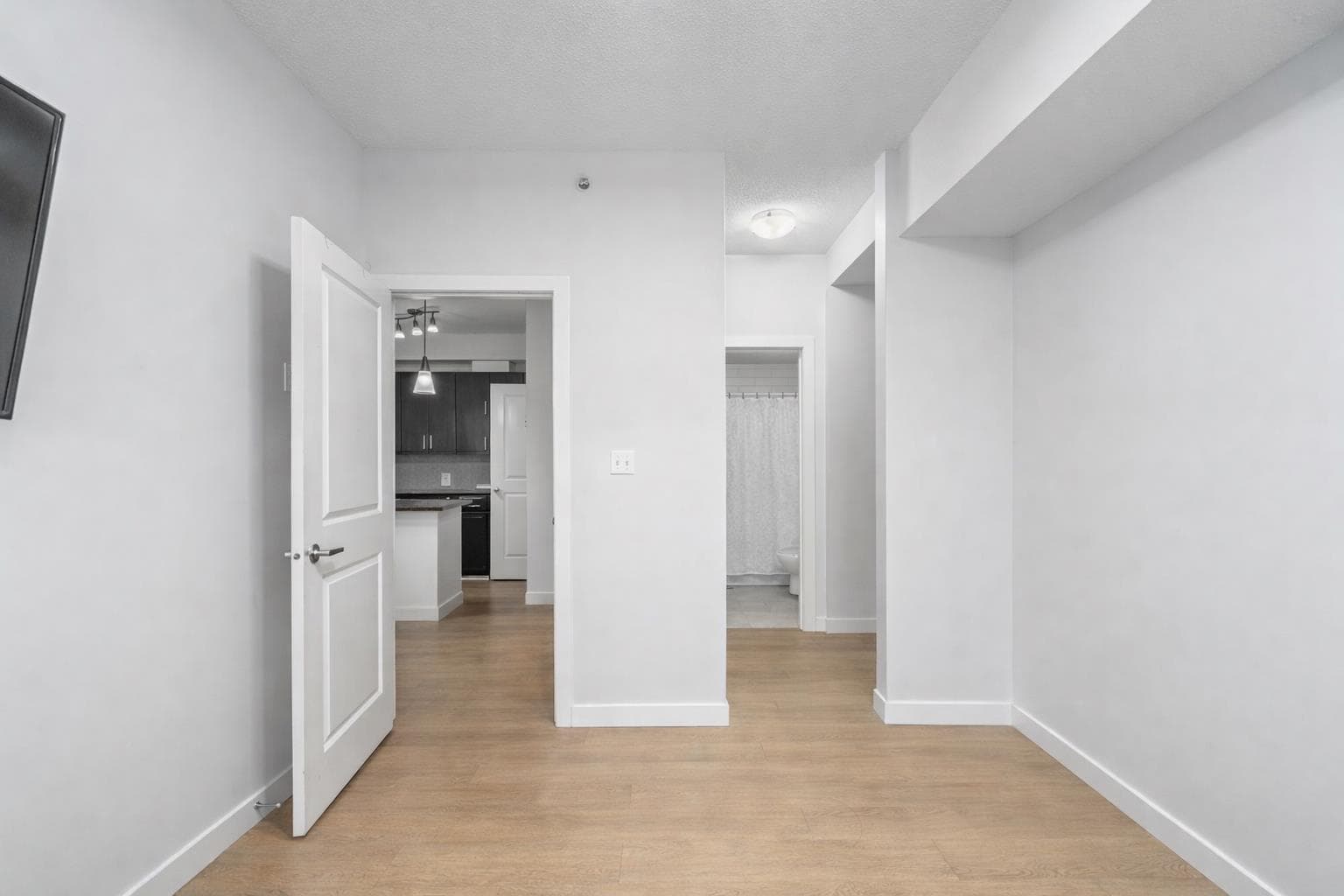 427, 11 Millrise Drive SW