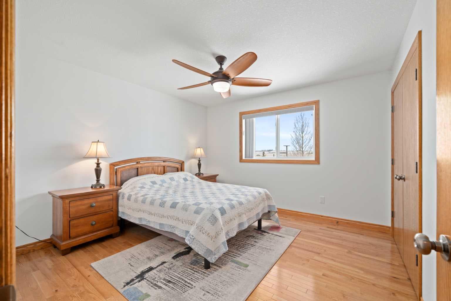 291055 Township Road 290  