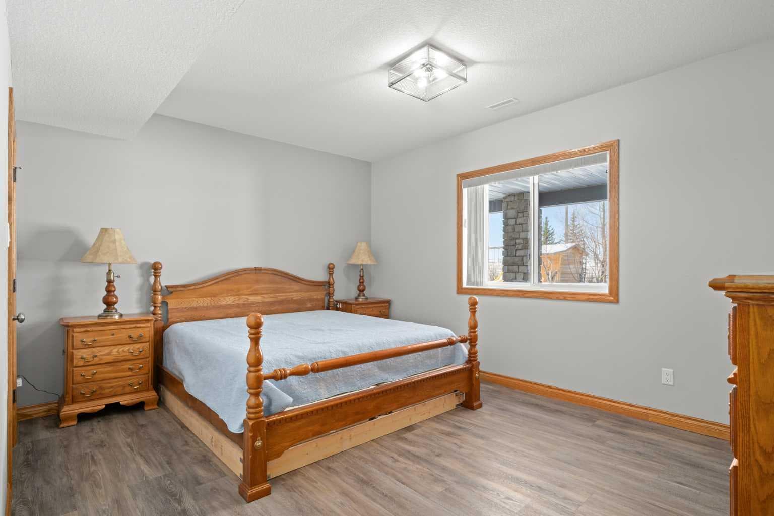 291055 Township Road 290  