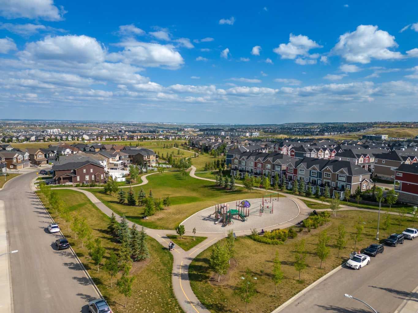 203, 355 Nolancrest Heights NW