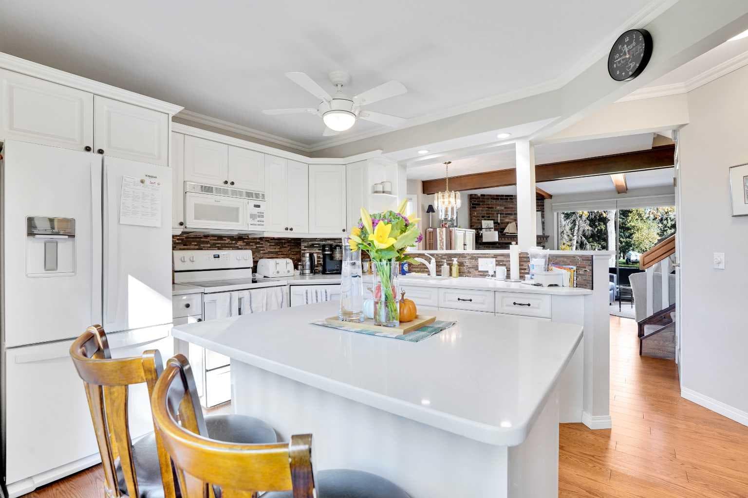 27, 10910 Bonaventure Drive SE