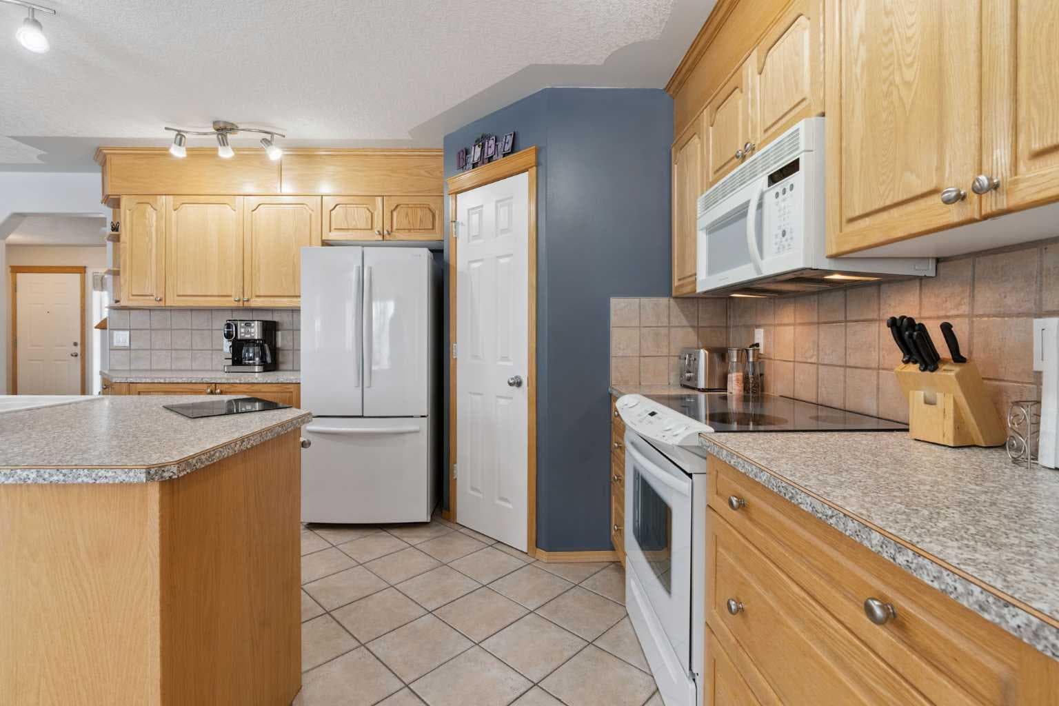 115 Cove Crescent 