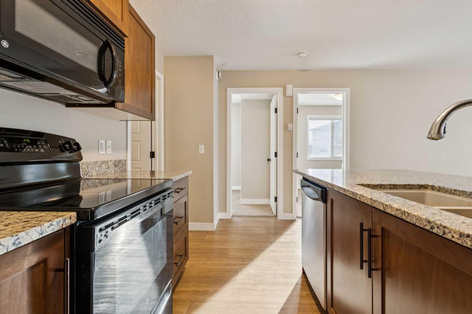 4102, 2781 Chinook Winds Drive SW