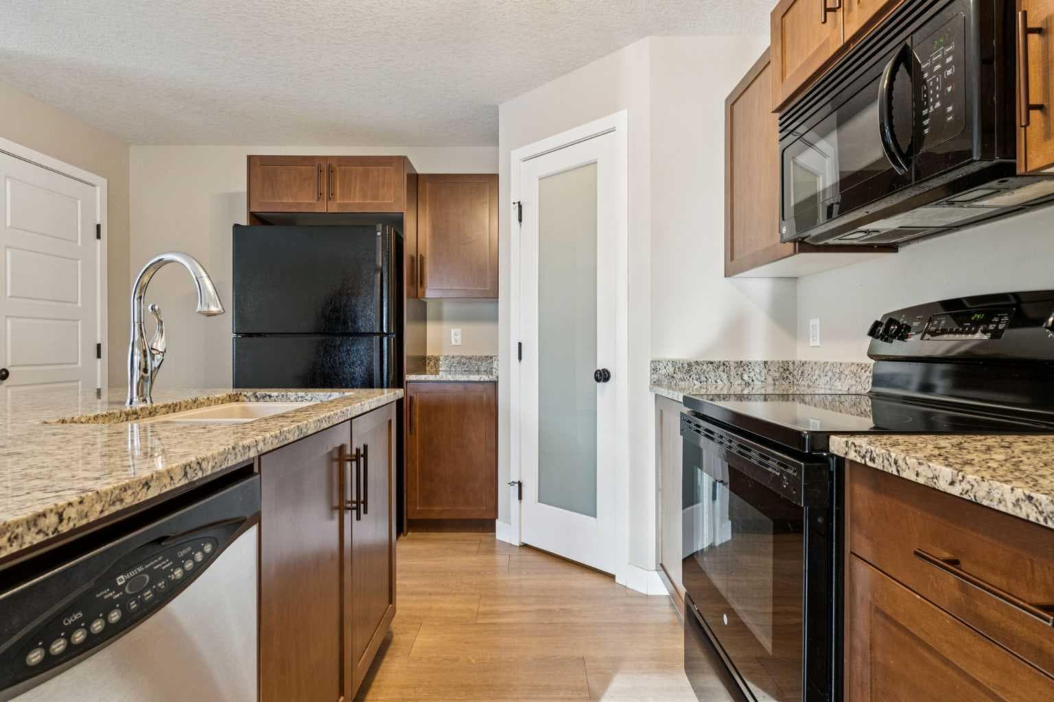 4102, 2781 Chinook Winds Drive SW