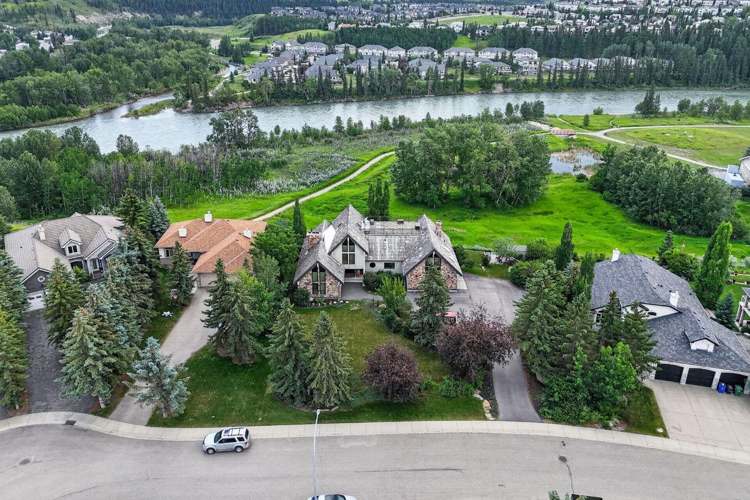 102 West Terrace Crescent 