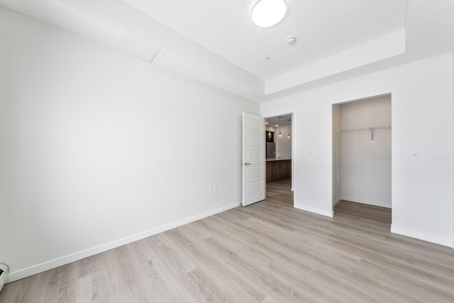 419, 245 Edith Place NW