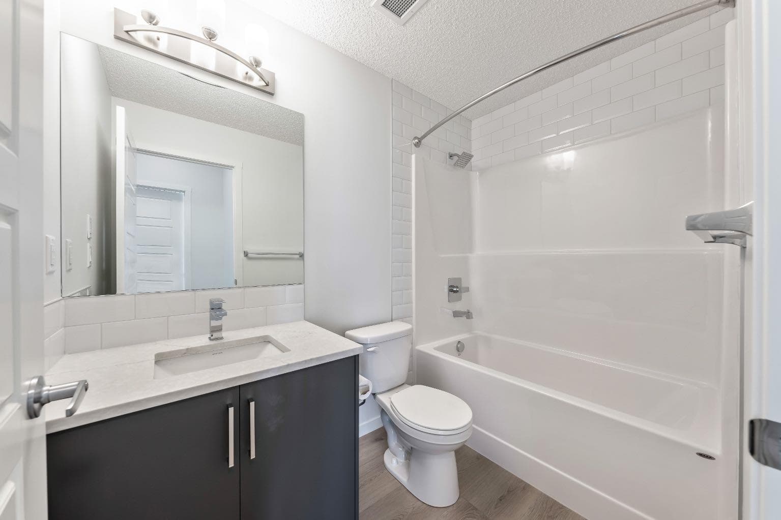 419, 245 Edith Place NW