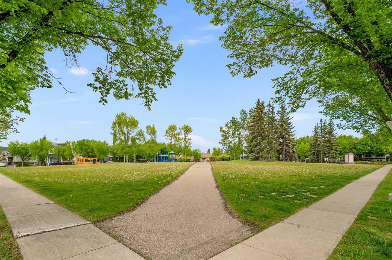 219, 8 Prestwick Pond Terrace SE