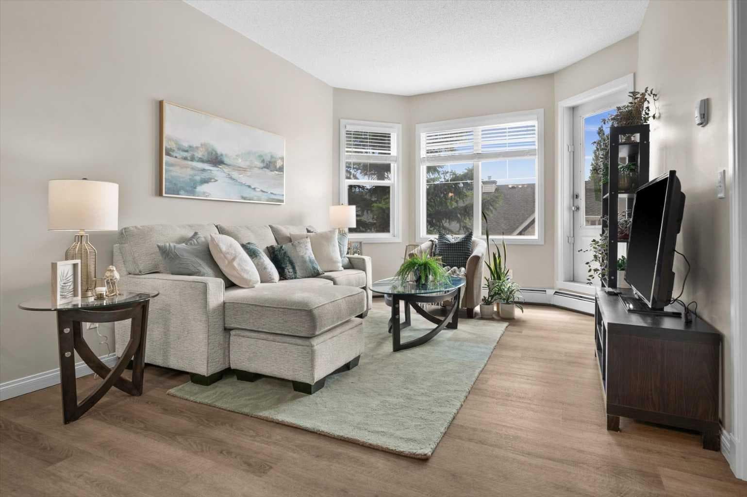 219, 8 Prestwick Pond Terrace SE
