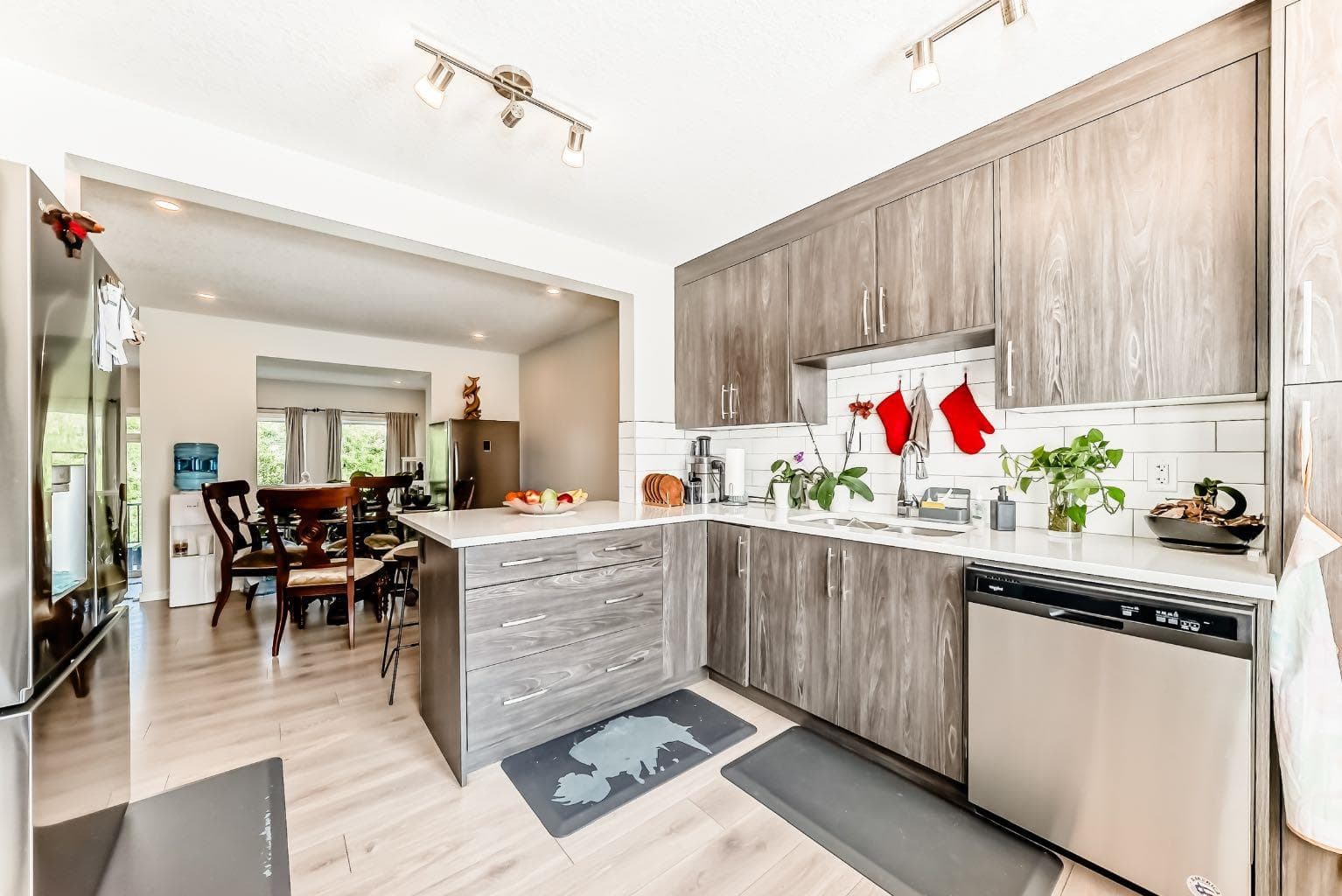 206 Cranbrook Square SE