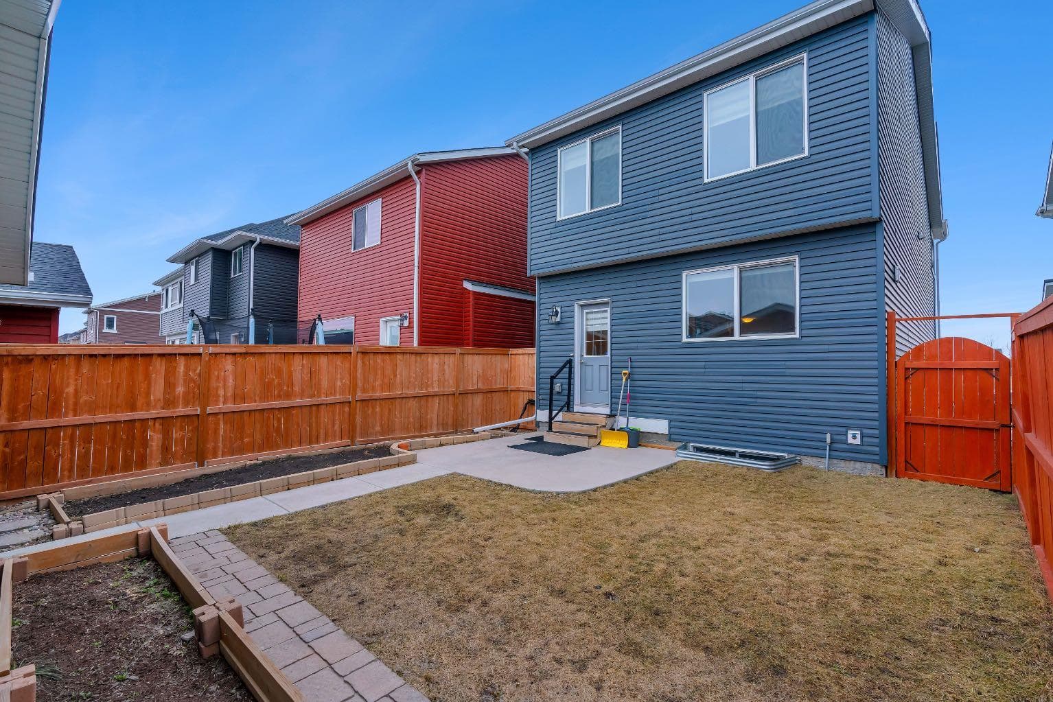 77 Red Sky Way NE