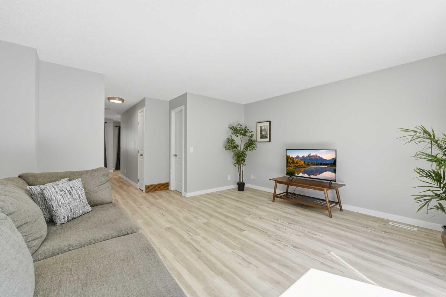 6 Mckernan Place SE