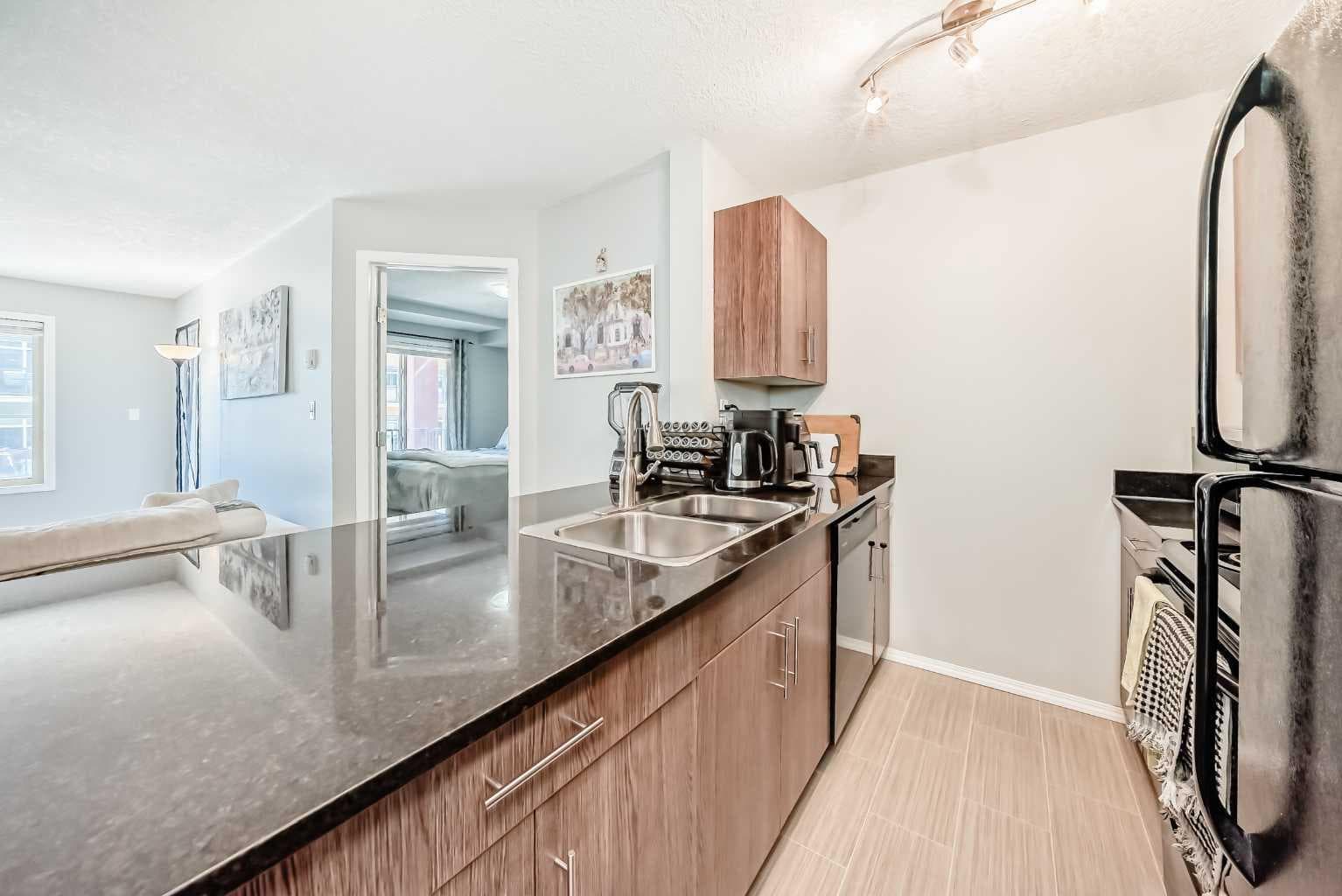 1305, 403 Mackenzie Way SW