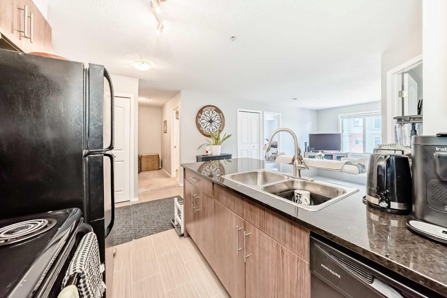 1305, 403 Mackenzie Way SW