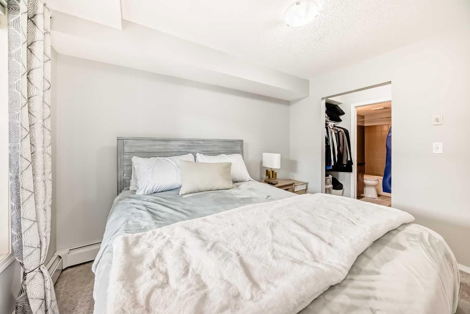 1305, 403 Mackenzie Way SW