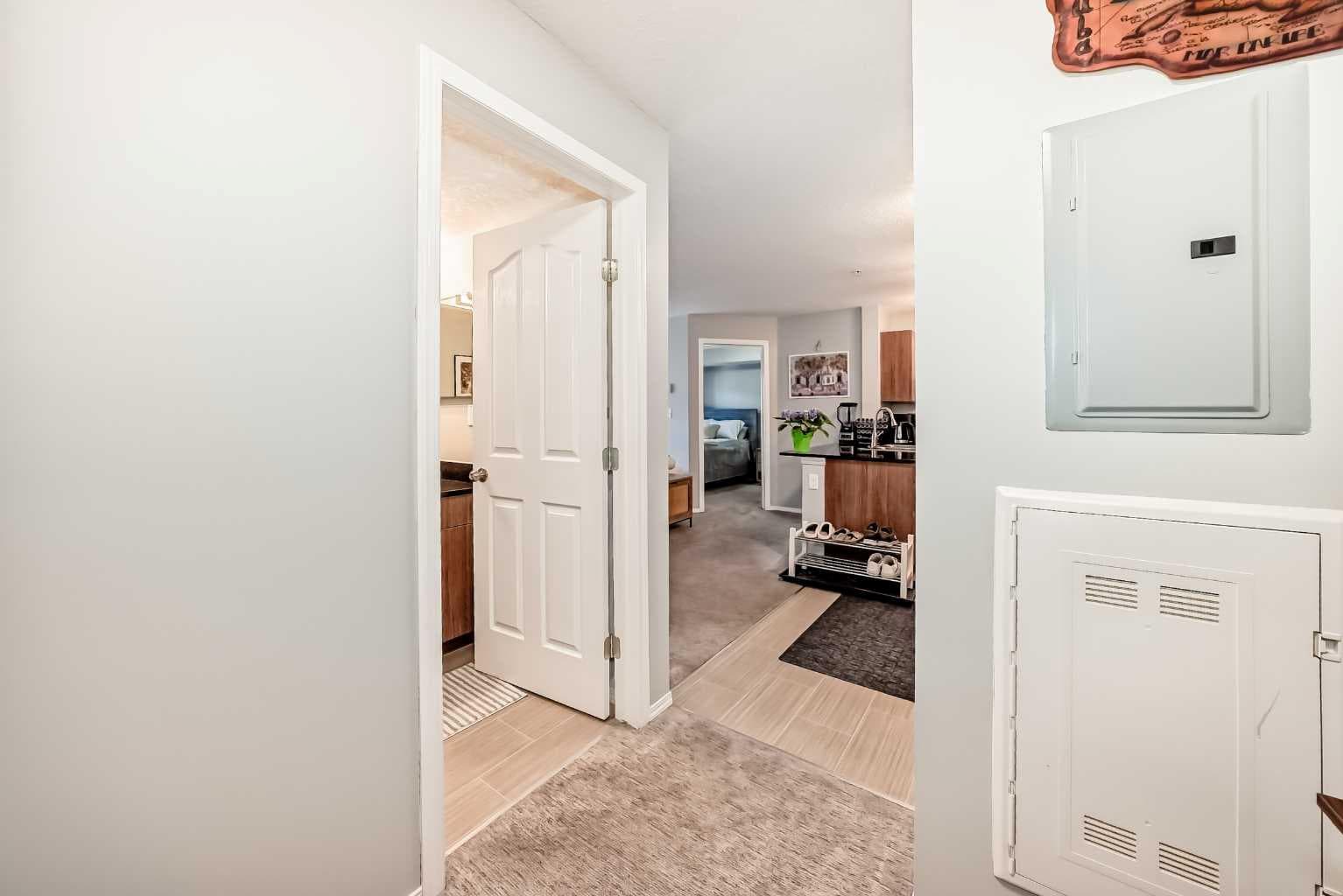 1305, 403 Mackenzie Way SW