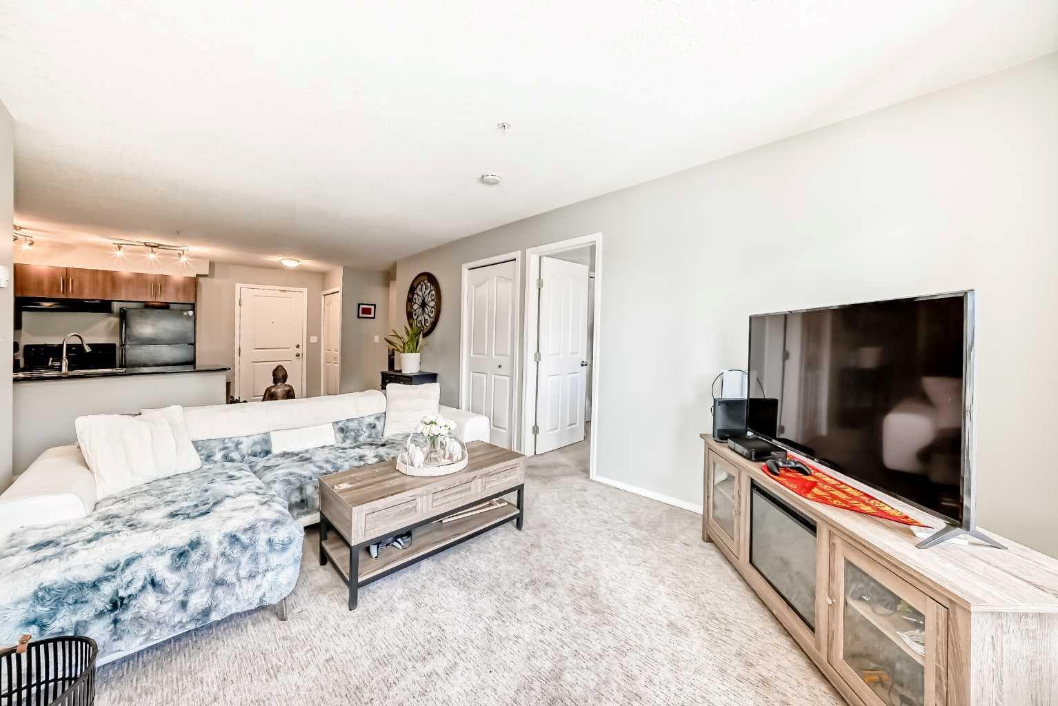 1305, 403 Mackenzie Way SW