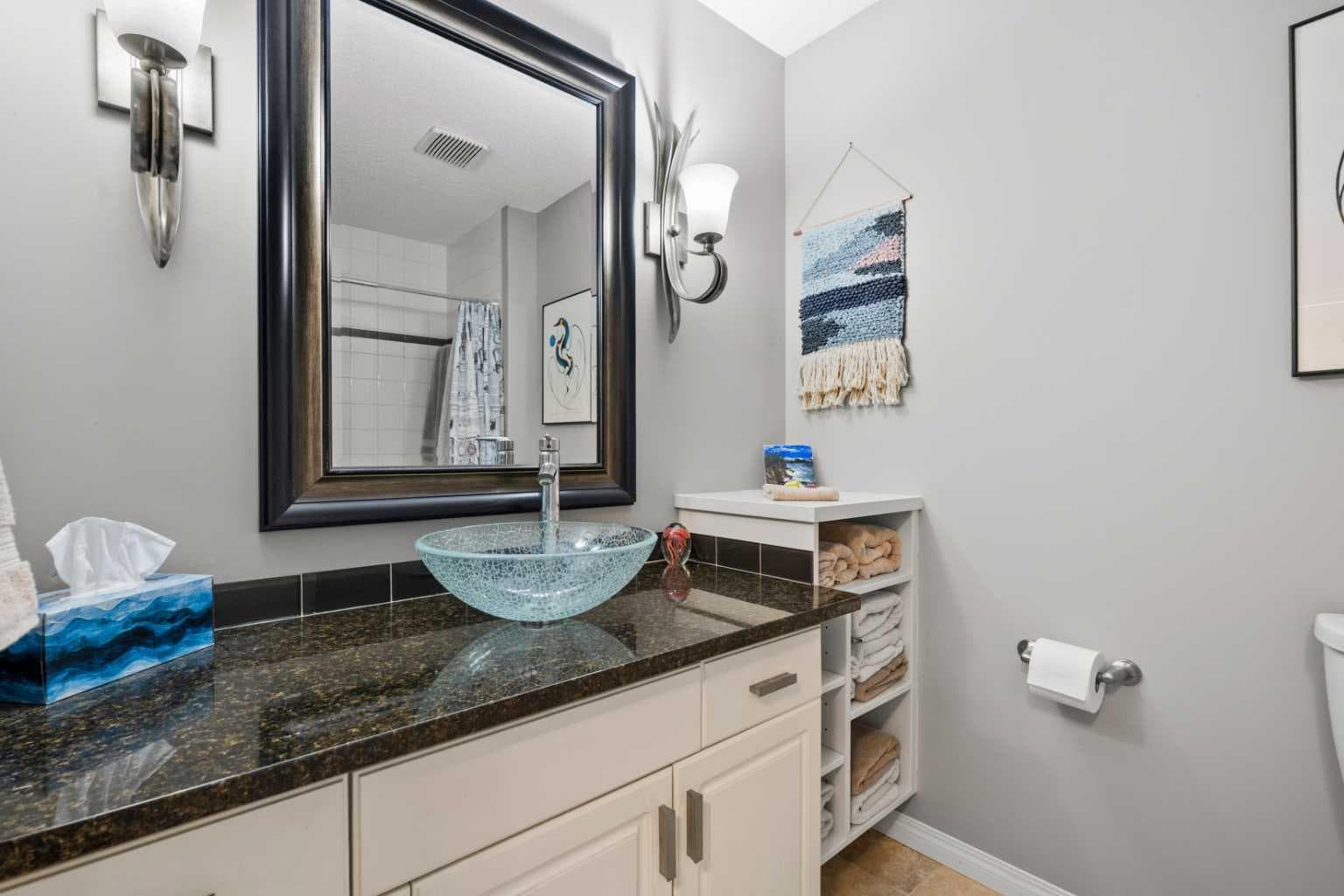 38 Richelieu Court SW