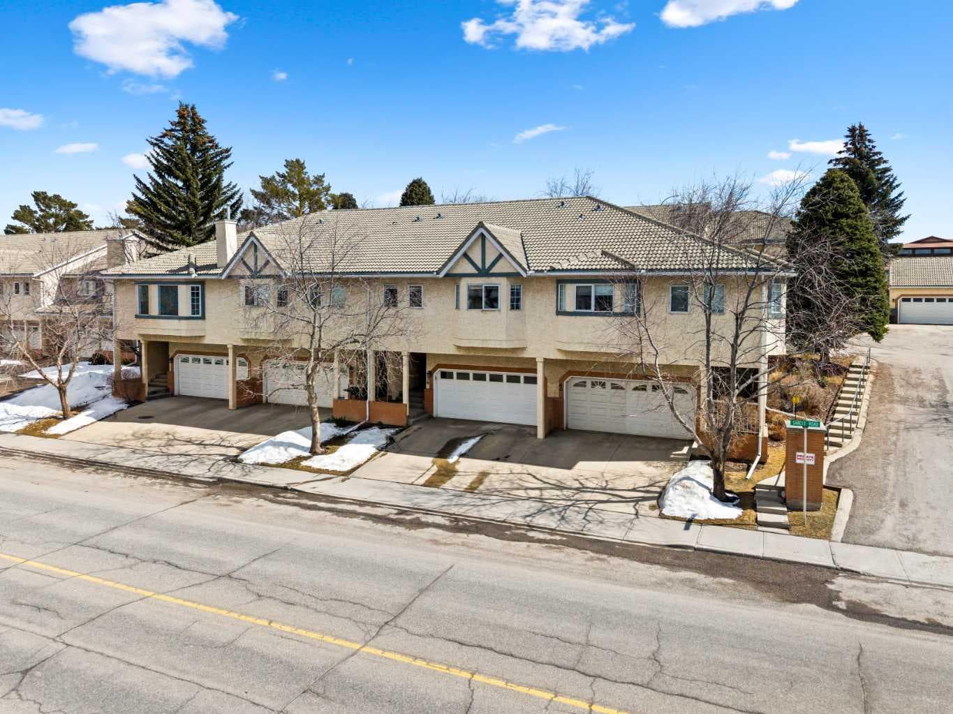 38 Richelieu Court SW