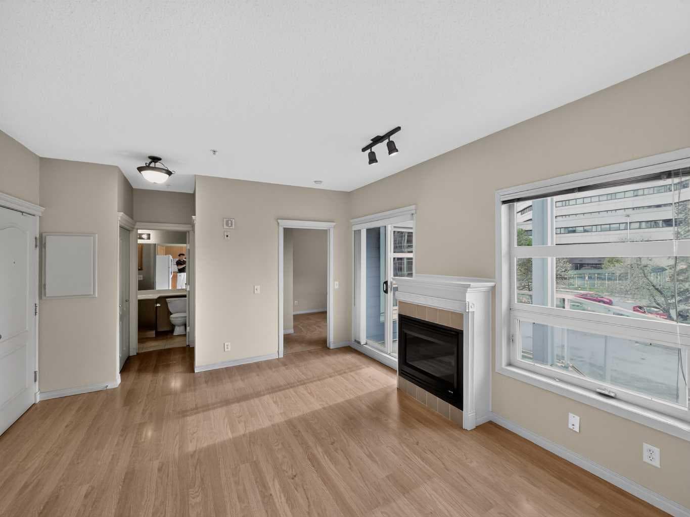 209, 333 Riverfront Avenue SE