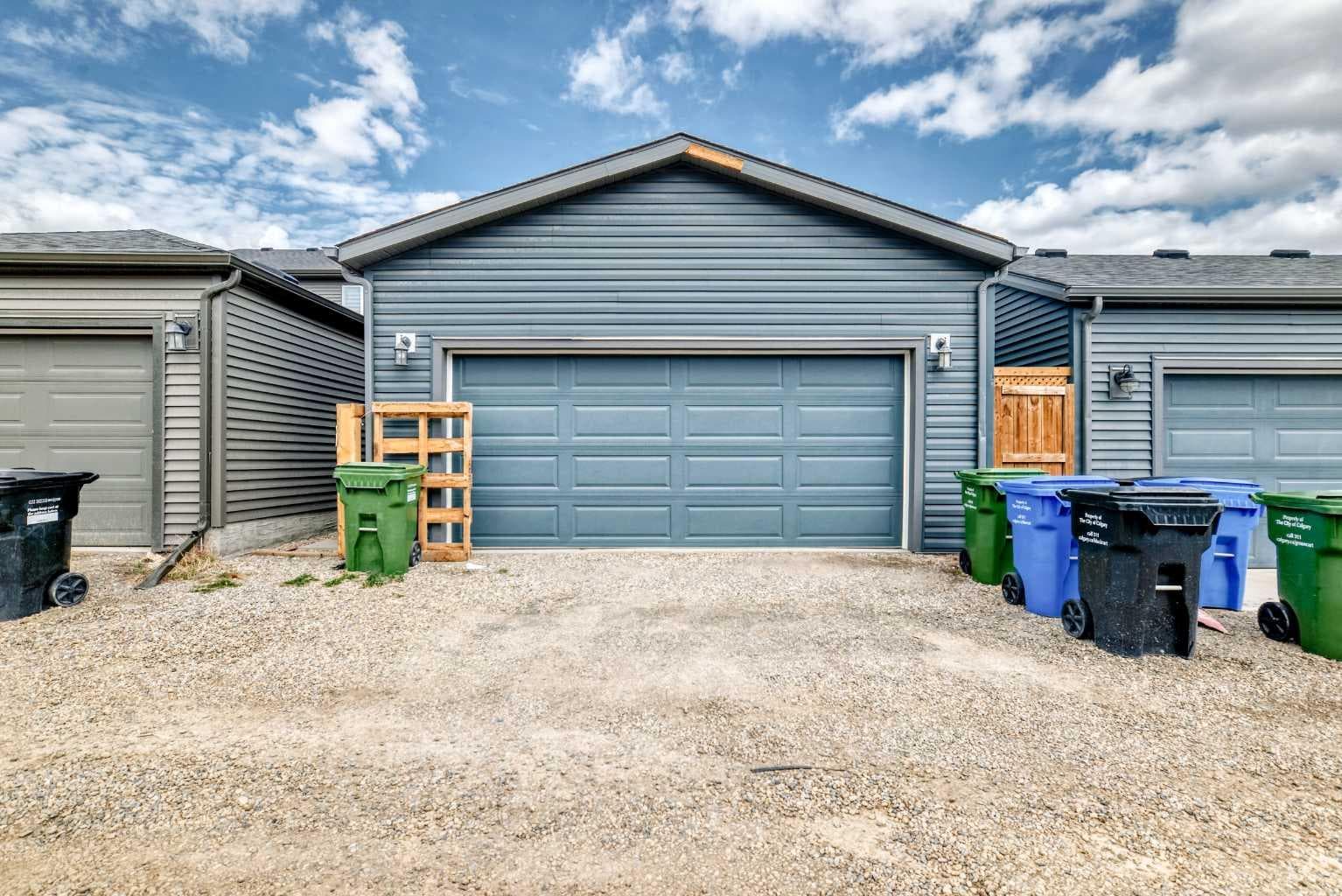 223 Wolf Creek Avenue SE