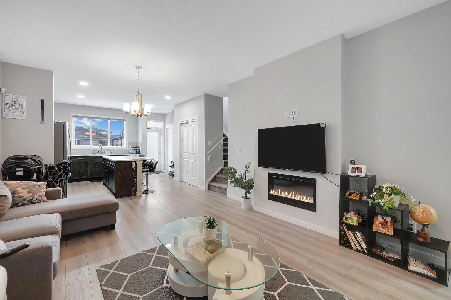 32 SETON Row SE