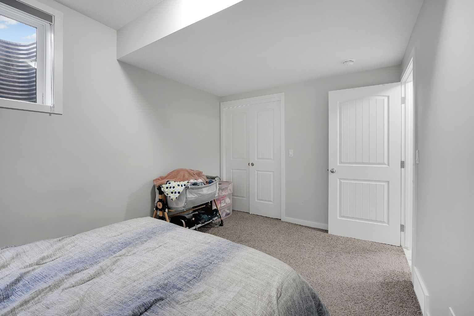 32 SETON Row SE