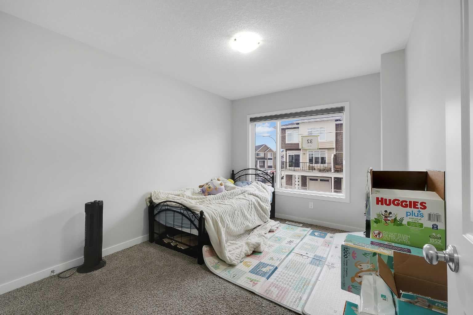 32 SETON Row SE