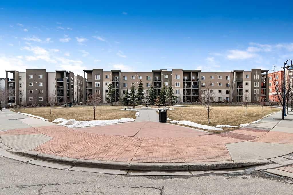 9410, 403 Mackenzie Way SW