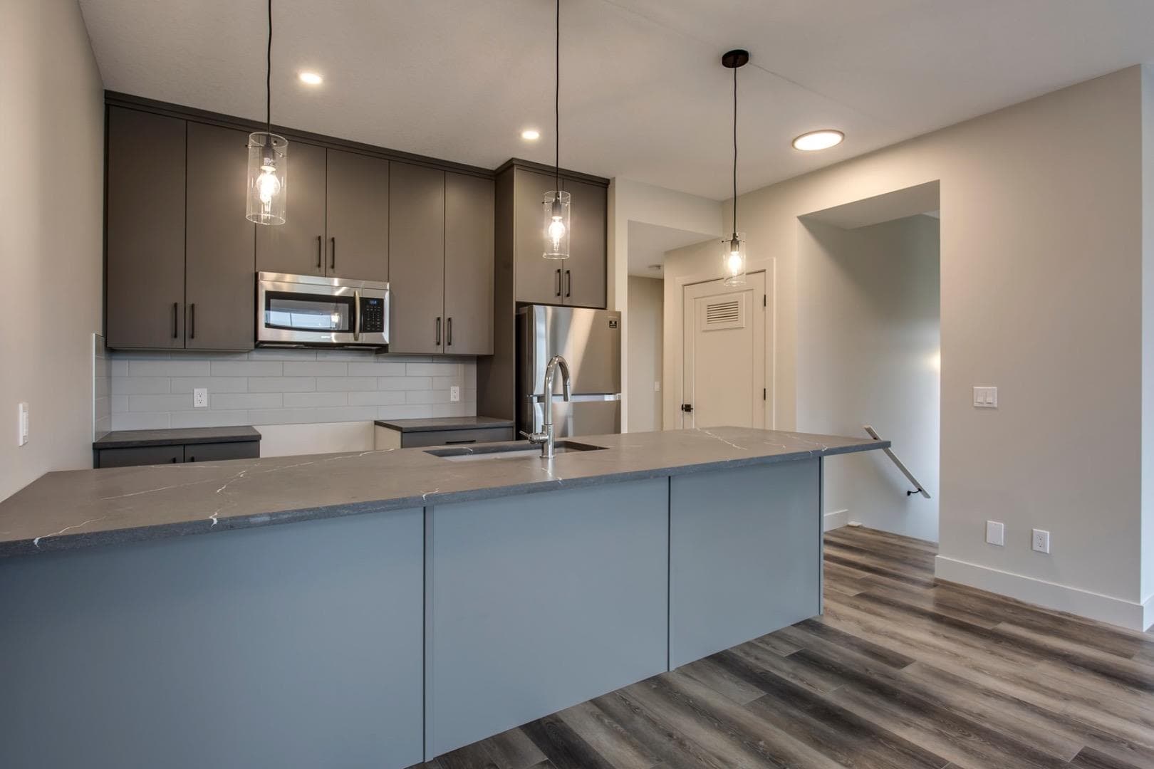 259 Royal Elm Road NW