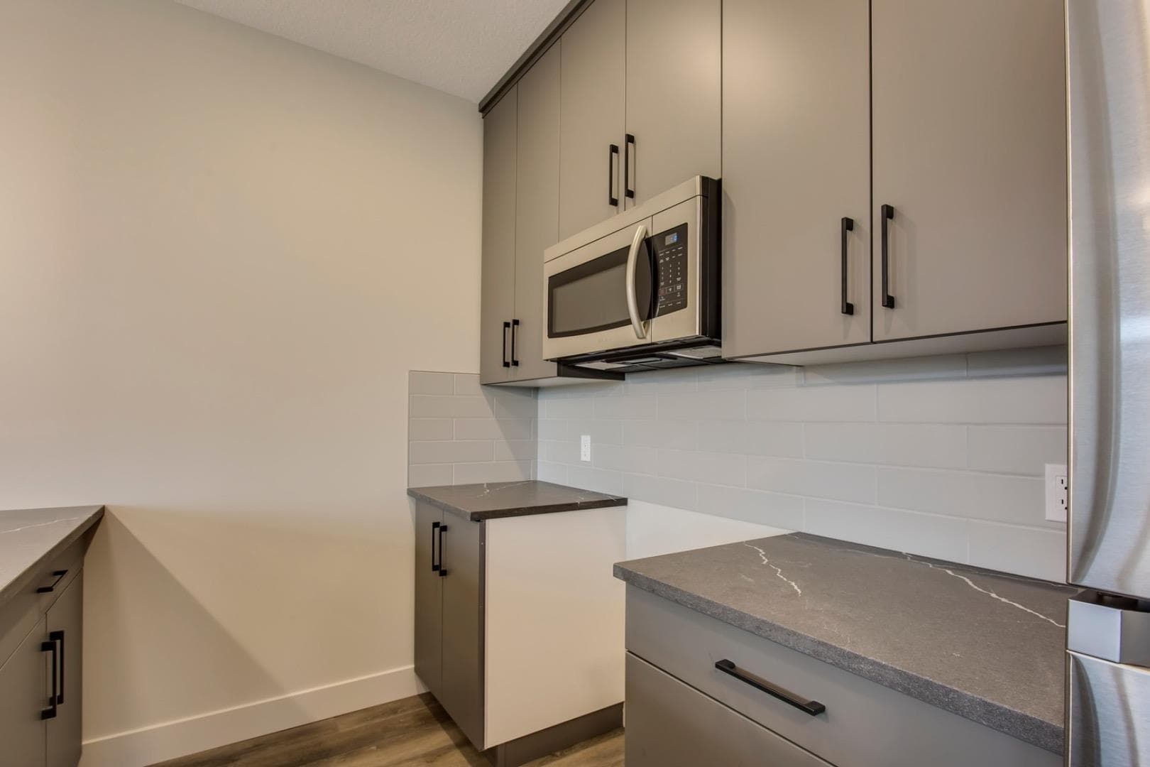259 Royal Elm Road NW