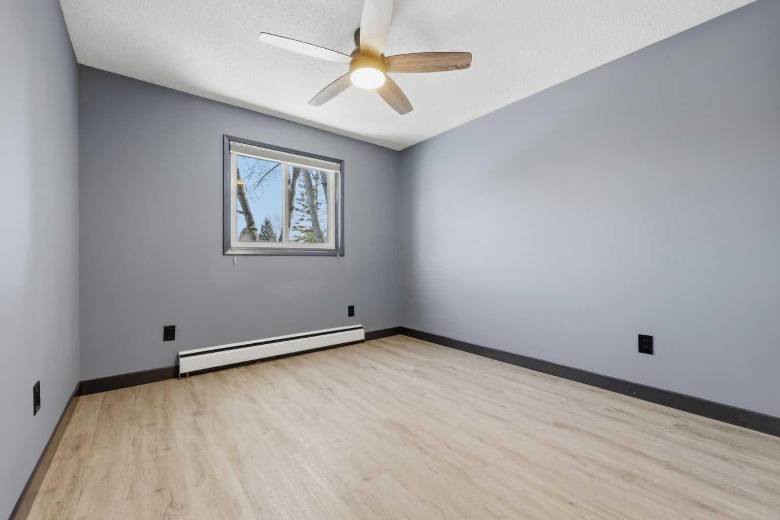 203, 3103 Blakiston Drive NW