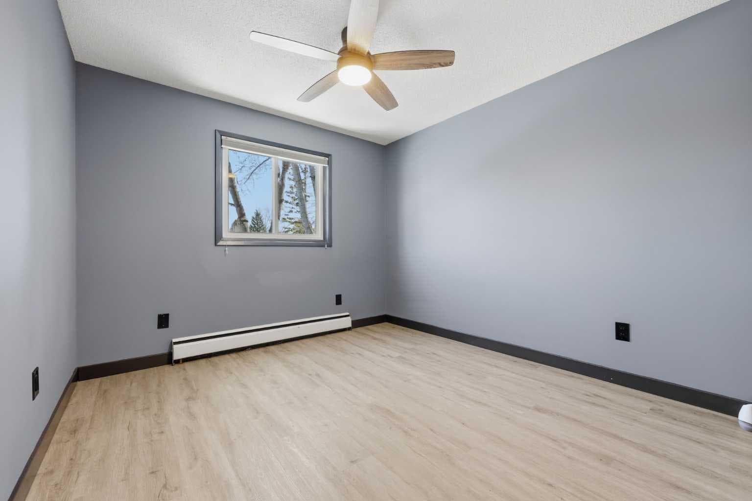 203, 3103 Blakiston Drive NW