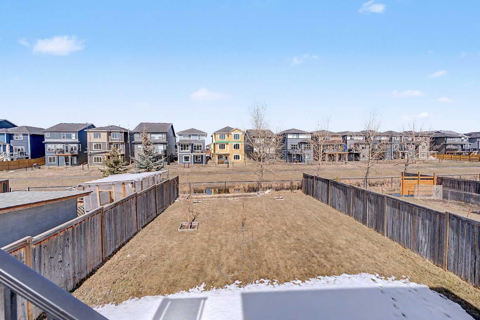 644 Luxstone Landing SW