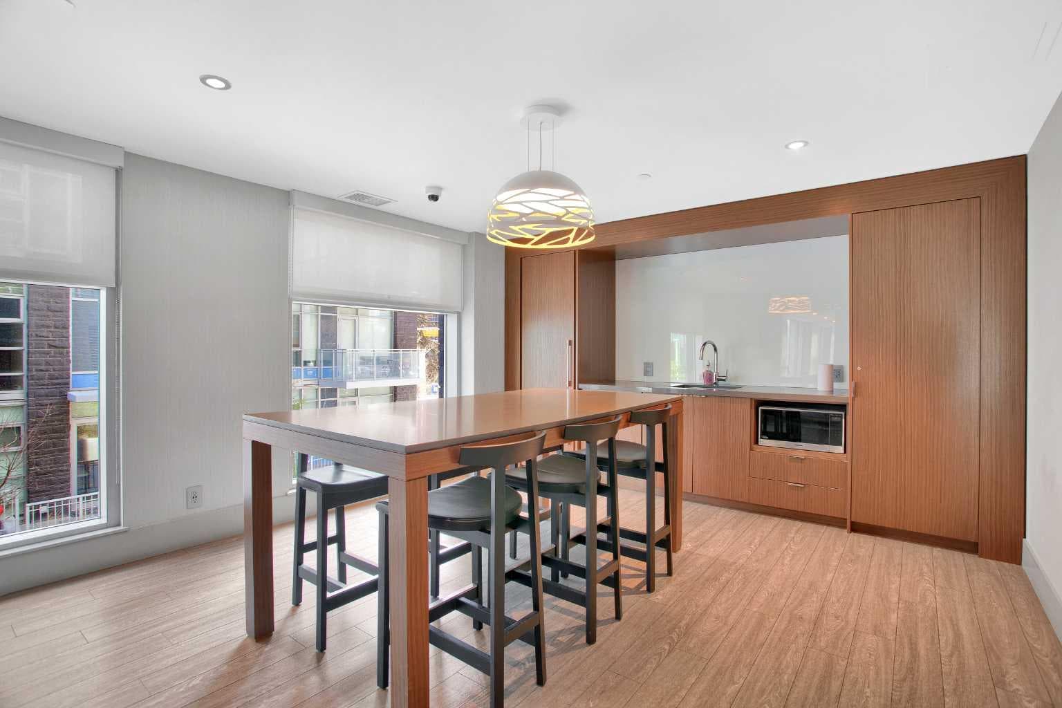 311, 138 Waterfront Court SW