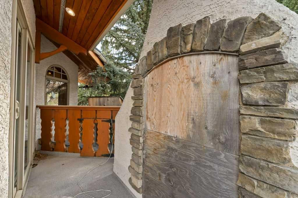 764 East Chestermere Drive 