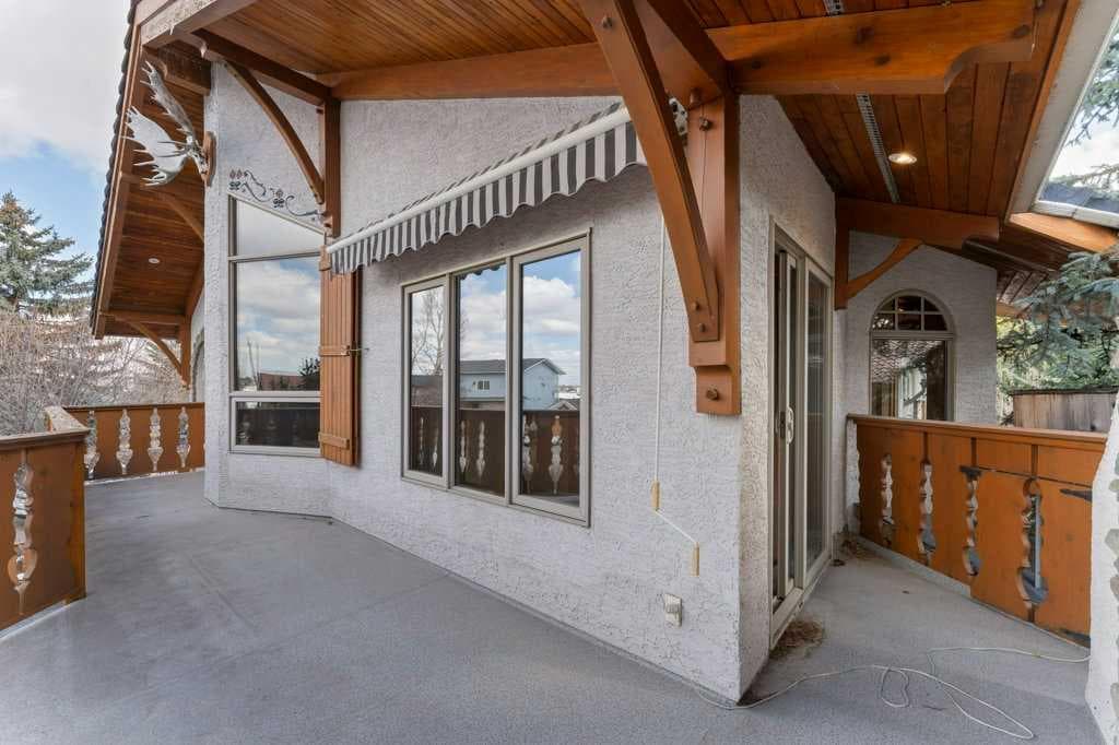 764 East Chestermere Drive 