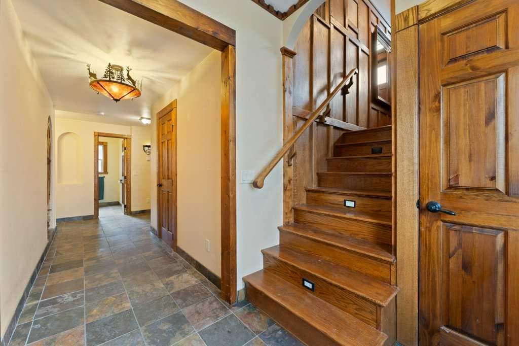 764 East Chestermere Drive 