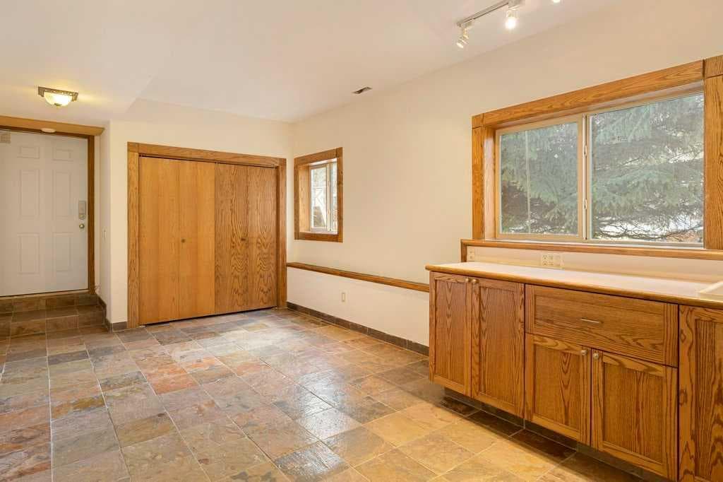 764 East Chestermere Drive 