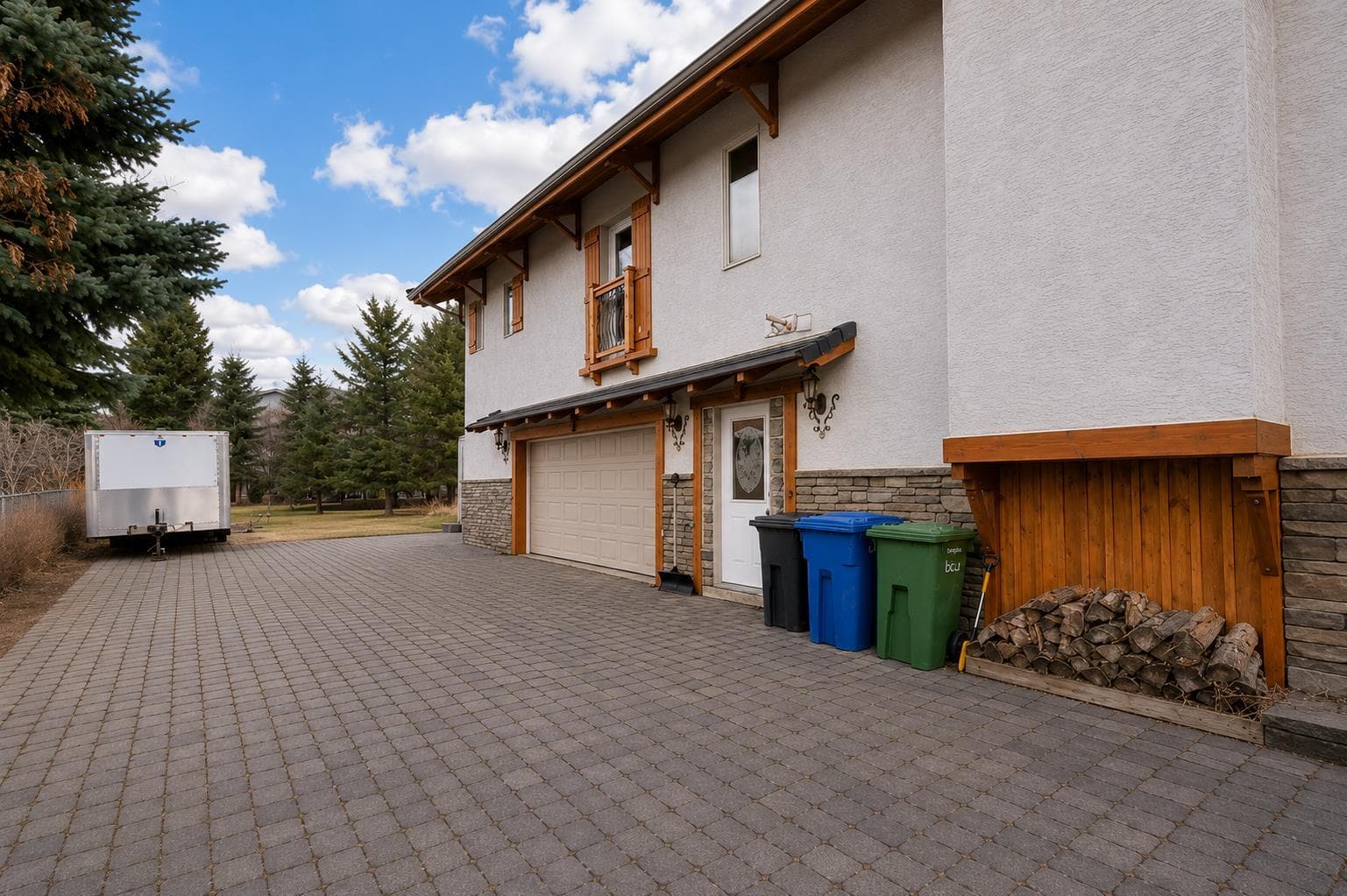 764 East Chestermere Drive 