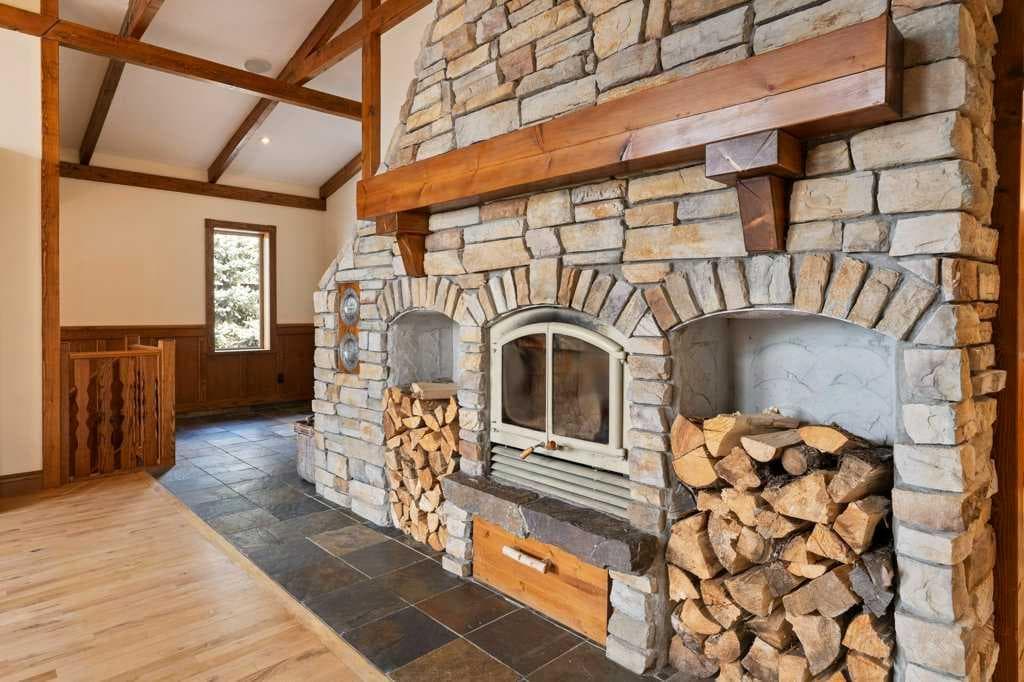 764 East Chestermere Drive 